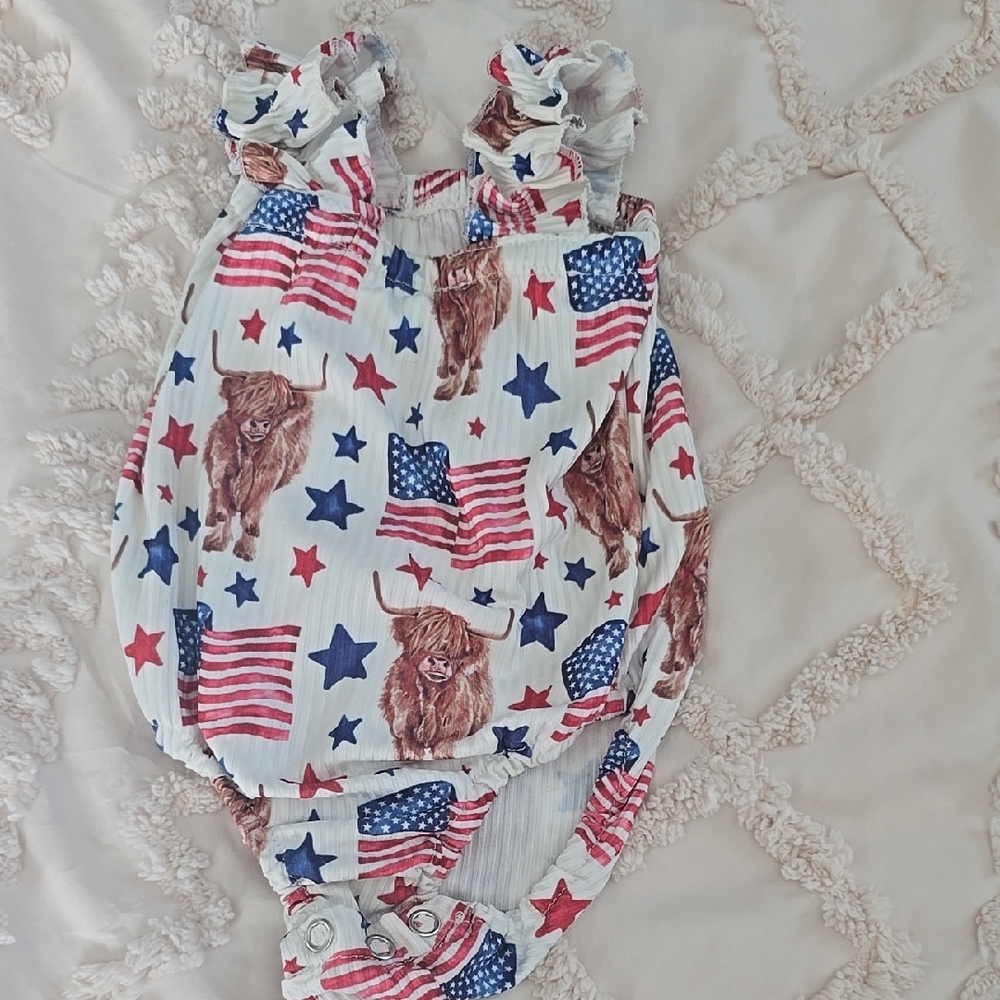 Highland Cow Baby Bodysuit